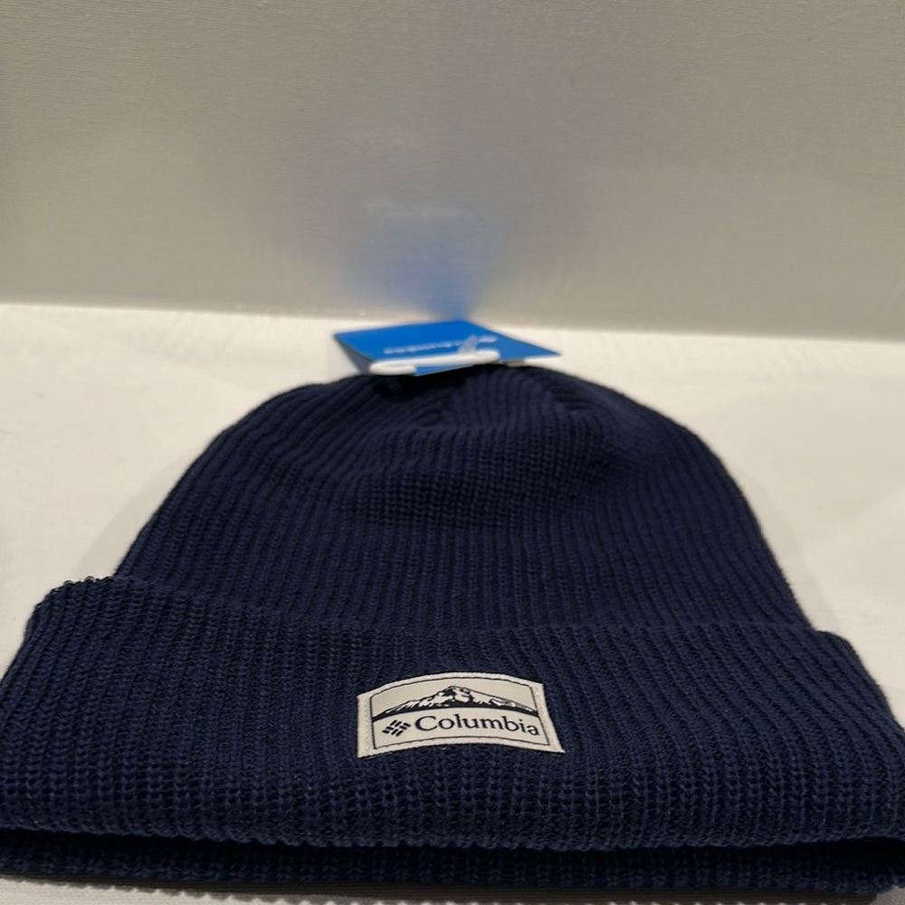 NWT Columbia Navy Blue Beanie made from recycled materials.